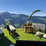 Luxus Bischofer- Bergwelt Domek alpejski